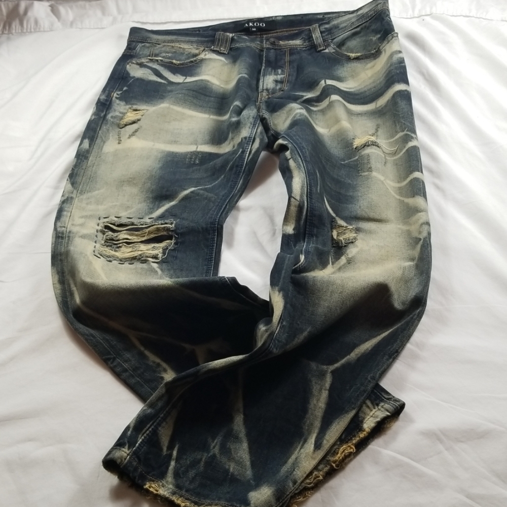 Akoo Jeans